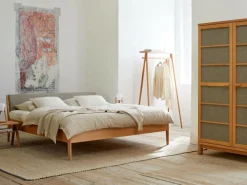 Grüne Erde Betten^Bett Almeno mit Polsterbetthaupt, , Wollstoff Tano Natur (79), Buche