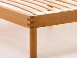 Grüne Erde Betten^Bett Jukai Pur, ohne Betthaupt mit Bettrahmenhousse, inkl. integriertem Lattenrost, 160 x 200 cm, Baumwollstoff Ondula Greige (139),