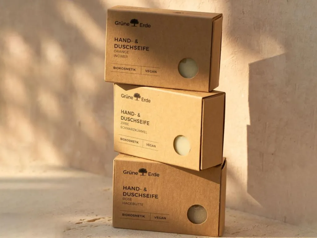 Grüne Erde Feste Kosmetik & Alles Mit Kunststofffreier Verpackung|Körperpflege^3er Set: HAND- & DUSCHSEIFE Rose & Hagebutte, Orange & Ingwer, Zirbe & Schwarzkümmel