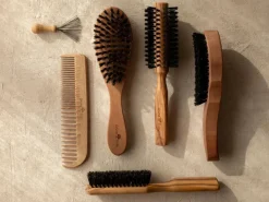 Grüne Erde Geschenke-Guide|Haarpflege^Haarbürste mit Wildschweinborsten, ca. 21 cm, Olivenholz, 5 Borstenreihen