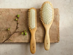 Grüne Erde Haarpflege^Haarbürste oval, ca. 23 cm, Buchenholz, Naturkautschuk
