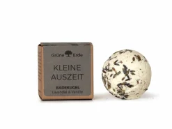 Grüne Erde Einschlafhilfen|Feste Kosmetik & Alles Mit Kunststofffreier Verpackung^KLEINE AUSZEIT - Badekugel Lavendel & Vanille 50 g