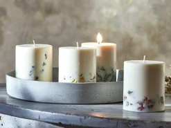 Grüne Erde Kerzen Und Duftkerzen^Natürliche Rapswachskerze mit Rosenknospen, ohne Duft, ø 8 cm, H 9 cm