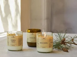 Grüne Erde Winter-Duftwelt|Geschenke-Guide^Natürliche Rapswachskerze ZIRBENWALD im rezyklierten Glas, Baumwolldocht, 325 ml, H 9,5 cm, ø 8,5 cm