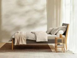 Grüne Erde Betten^Polsterbett Almeno, 180 x 200, mit Bezug Wollstoff Tano Natur (79),