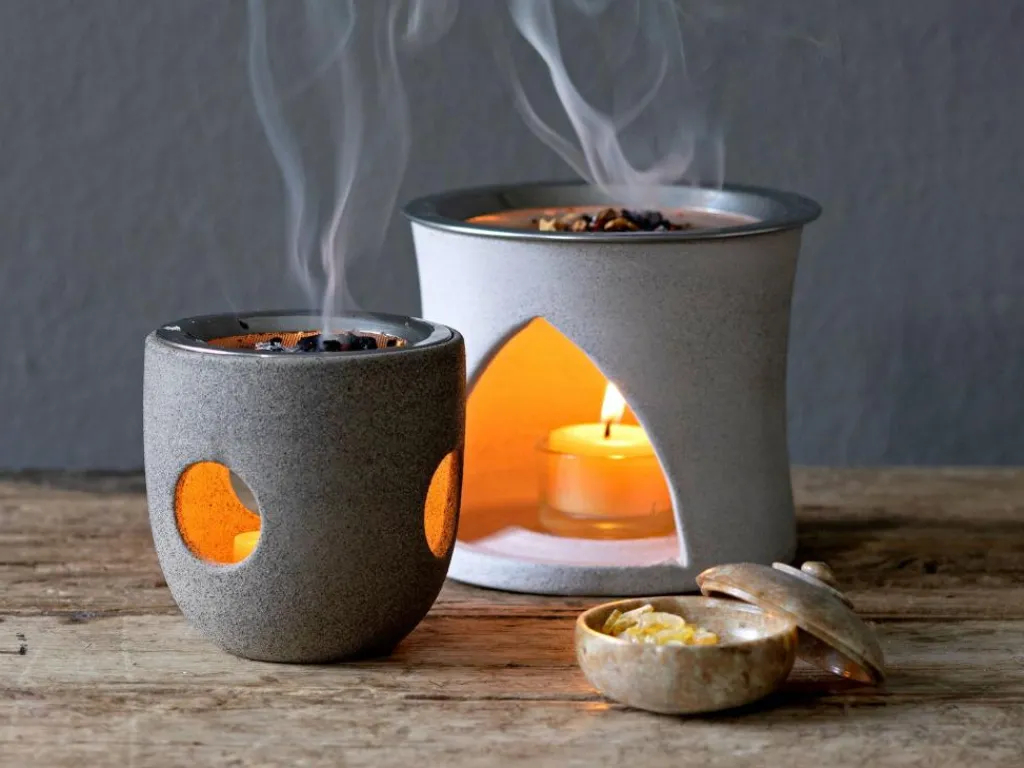 Grüne Erde Geschenke-Guide|Räuchern & Räucherstäbchen^Räuchermischung Rosenweihrauch, 50 ml