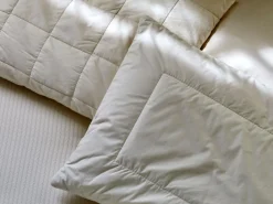 Grüne Erde Kopfkissen|Geschenke-Guide^Schlafkissen Yakhaar/Schurwolle, mittel, 40 x 60 cm