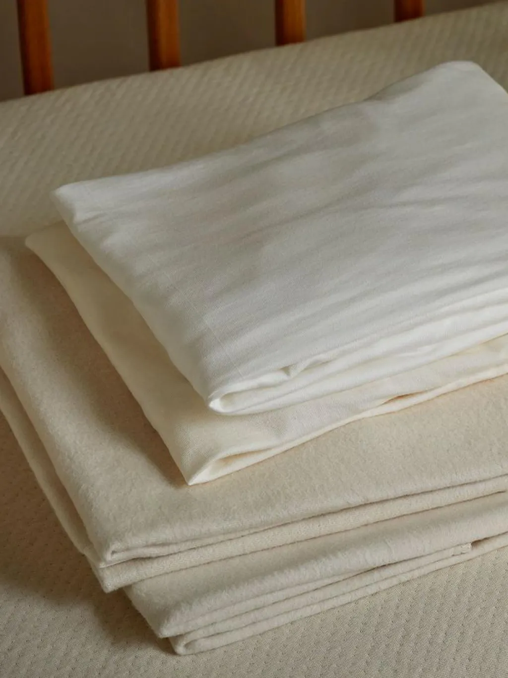 Kinder Grüne Erde Kinderbettwäsche^Spannleintuch Jersey, natur, 70 x 160 x 8 cm, 96 % Baumwolle/4 % Elasthan, GOTS