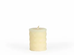 Grüne Erde Weihnachtliches Dekorieren|Kerzen Und Duftkerzen^Stumpenkerze Relief aus Bienenwachs, , Höhe 8 cm, ø 6,5 cm