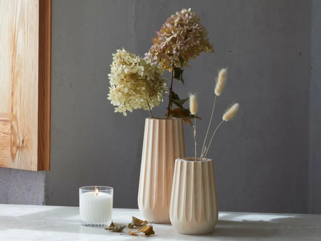 Grüne Erde Wohndekoration^Vase aus Zirbenholz, Kannelur, H 17,5 cm, nicht geölt, inkl. Glaseinsatz