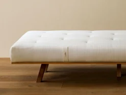 Grüne Erde Massivholzbetten^Weiße Wolke Klassik mittel, 90 x 200 cm, GOTS