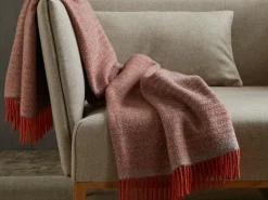 Grüne Erde Wohndecken^Wohndecke Ilyas, ziegel/ hasel, 130 x 200 cm, 70 % Alpakawolle/30 % Schurwolle (Schaf), Schurwolle kbT