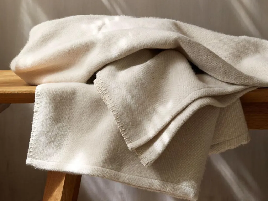 Grüne Erde Wohndecken|Geschenke-Guide^Wohndecke Yannick, , 140 x 200 cm, 100 % Baumwolle, Baumwolle kbA, GOTS